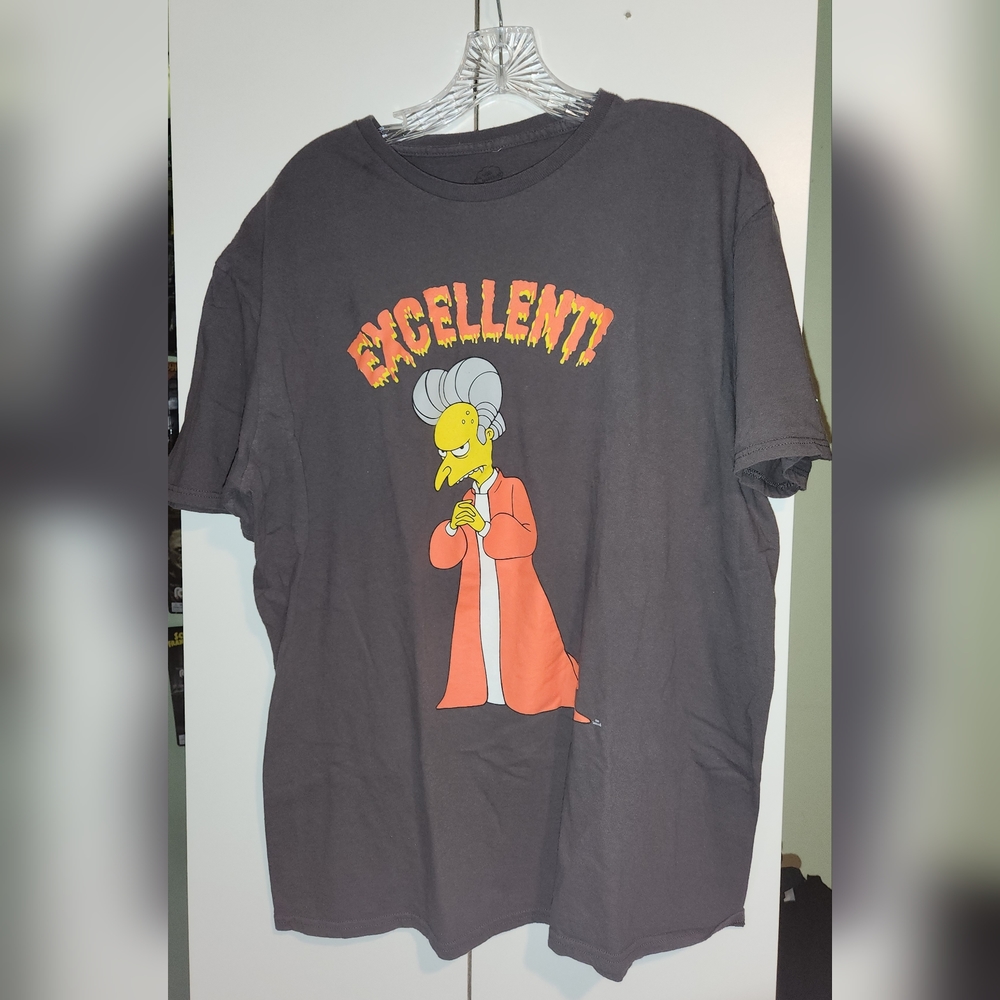 XL T-Shirt the Simpsons Treehouse of Horror Mr Burns as Dracula "Excellent"